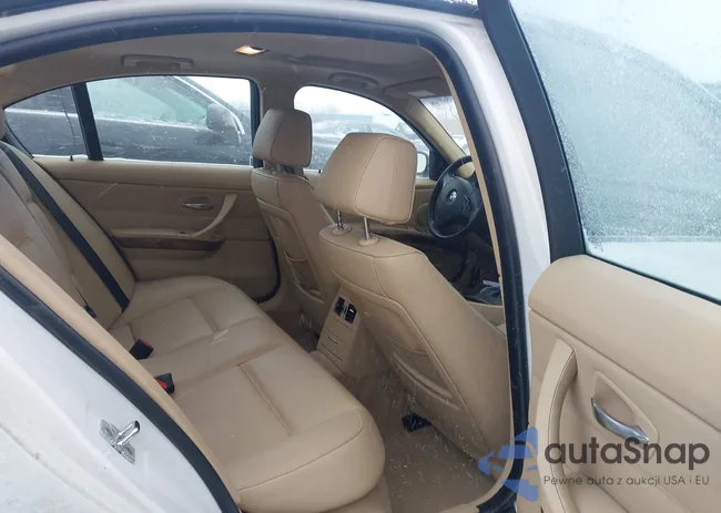 WBAVC93528K039873: 44240384