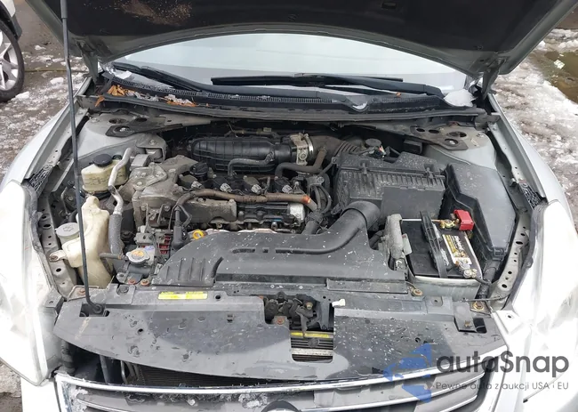 1N4AL2APXCN573312: 44240444