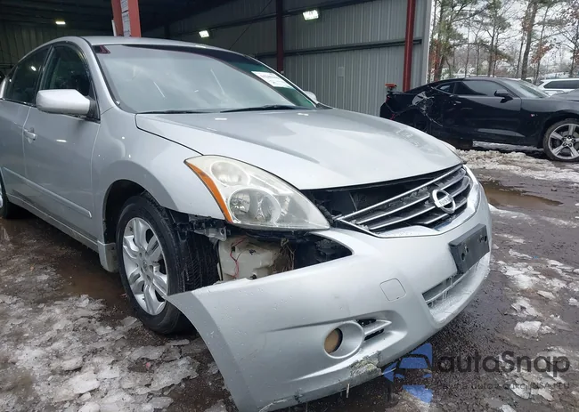 1N4AL2APXCN573312: 44240444