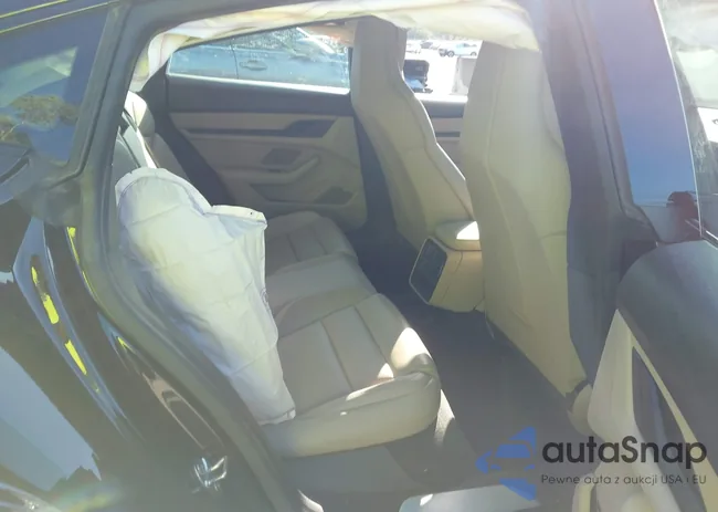 WP0AB2Y16MSA43150: 44240484