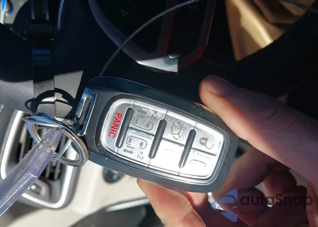 2C4RC1L74PR541517: 44240495