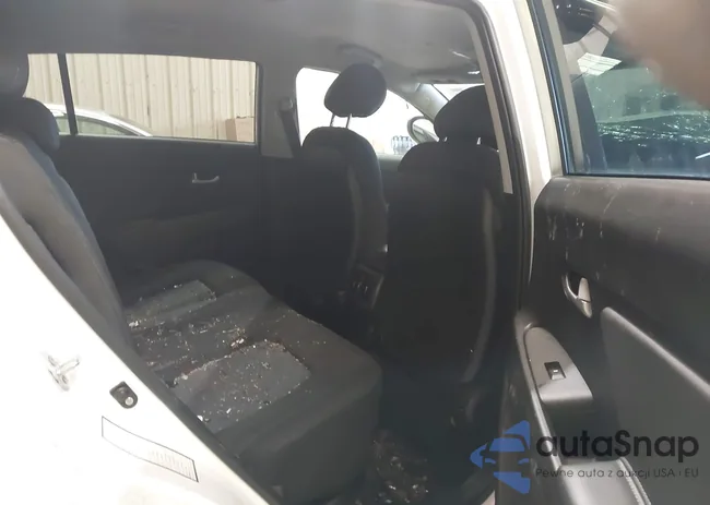 KNDPB3AC3G7833599: 44240598