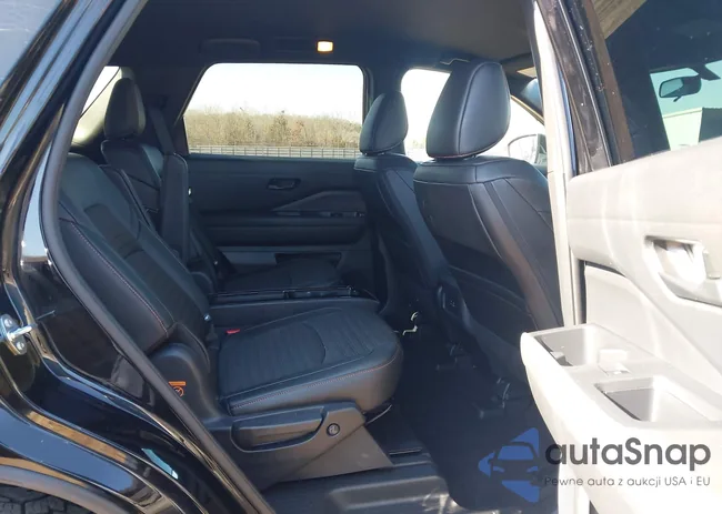 5N1DR3BD6SC257122: 44240713