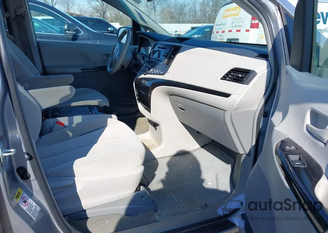 5TDKK3DC5ES449364: 44240771