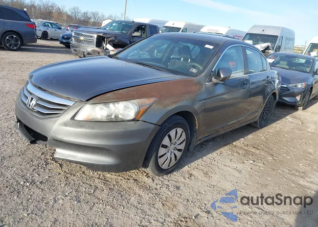 1HGCP2F37CA241009: 44239893