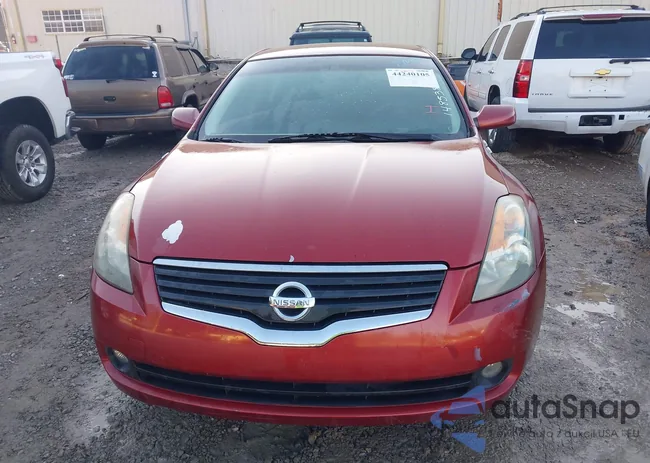 1N4AL21E28C148538: 44240105