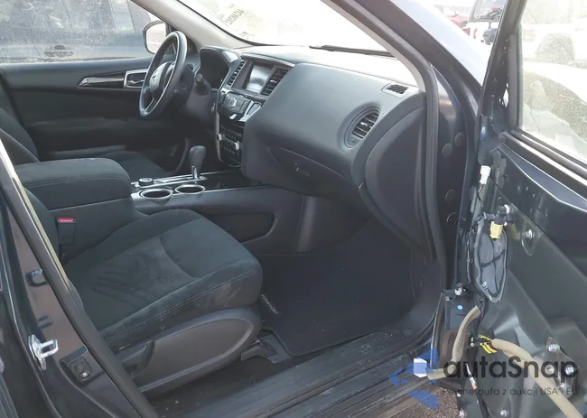 5N1AR2MM9EC688066: 44240202