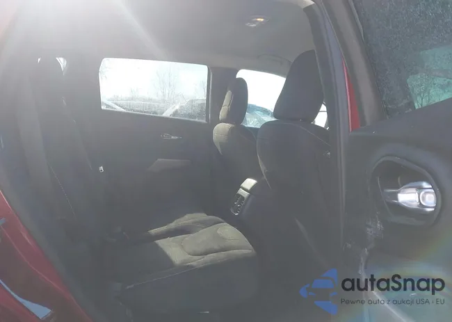 1C4PJMCS8HW587279: 44240216