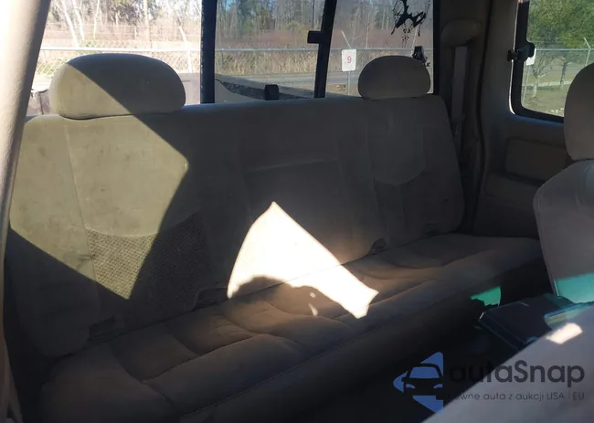 2GCEC19V551297179: 44240222