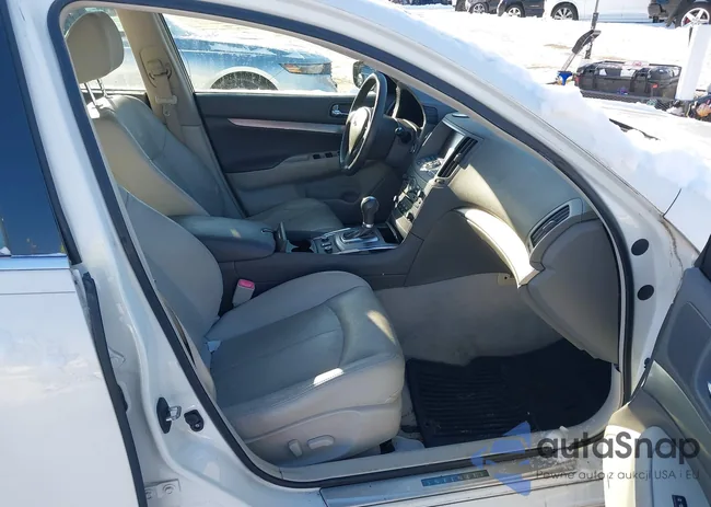 JN1CV6AR2DM763394: 44241613