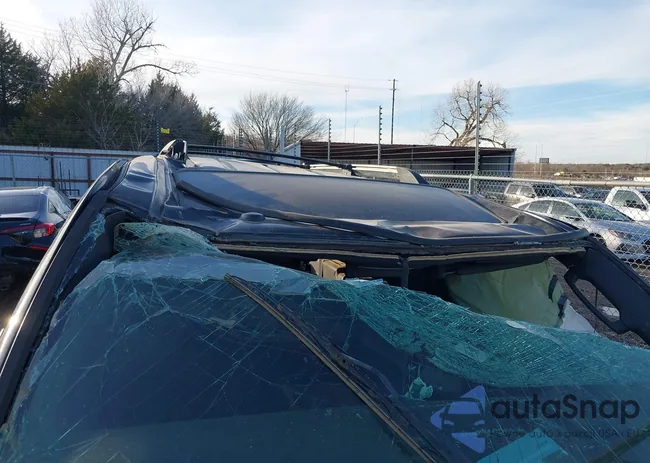 1FMJK1K51EEF49015: 44241704