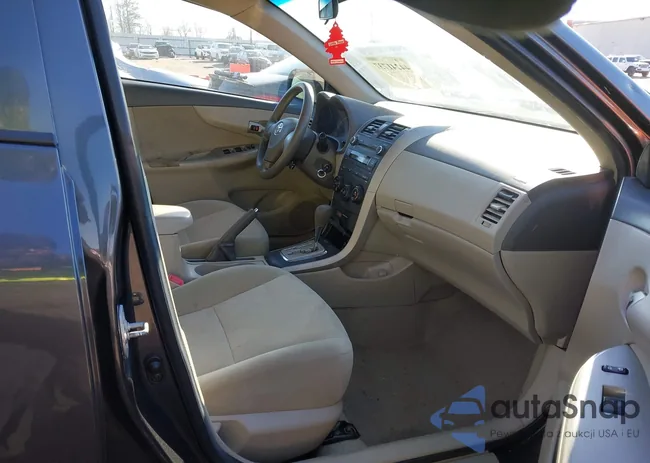 1NXBU4EE3AZ367361: 44241737