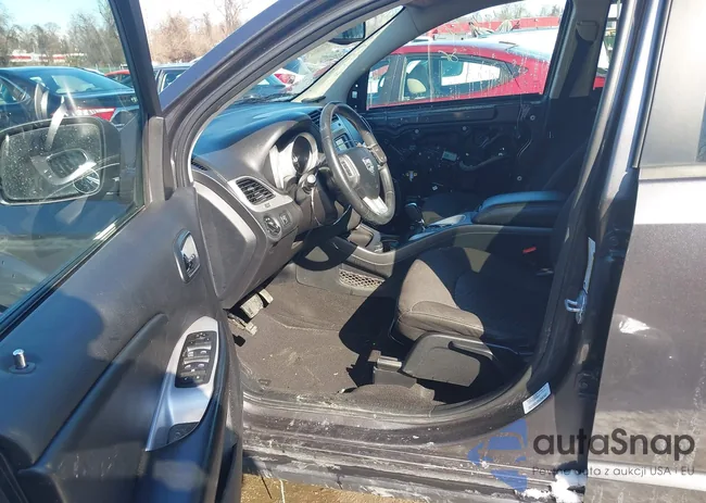 3C4PDCBB7ET216697: 44241772