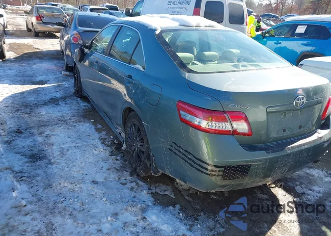 4T4BF3EK9AR039863: 44241812