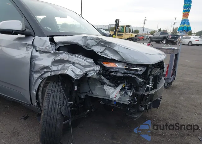 KMHRB8A34SU404564: 44240872