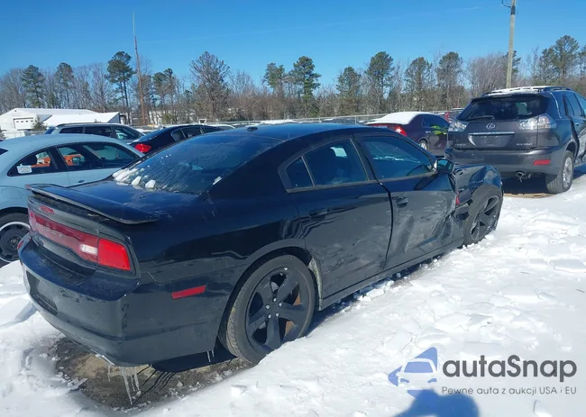 2C3CDXHG7EH333721: 44240899