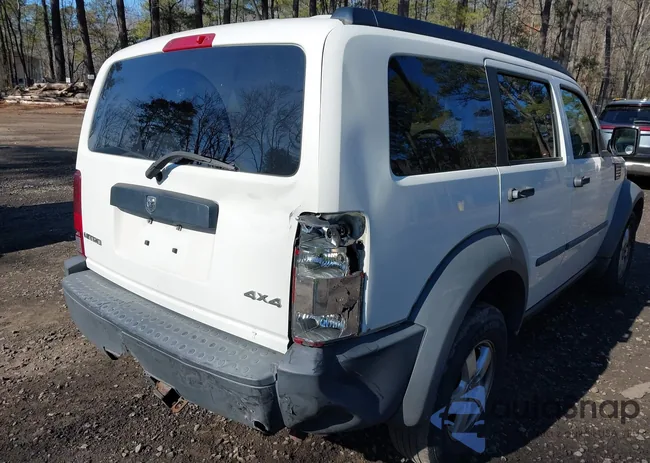 1D8GU28K67W584496: 44240932