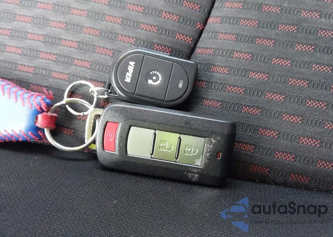 JA4AP4AU1KU021227: 44240959