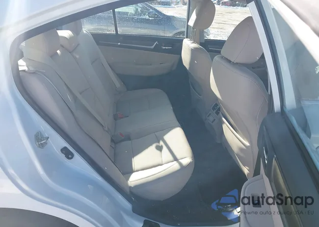 4S3BNEN61J3043640: 44240960