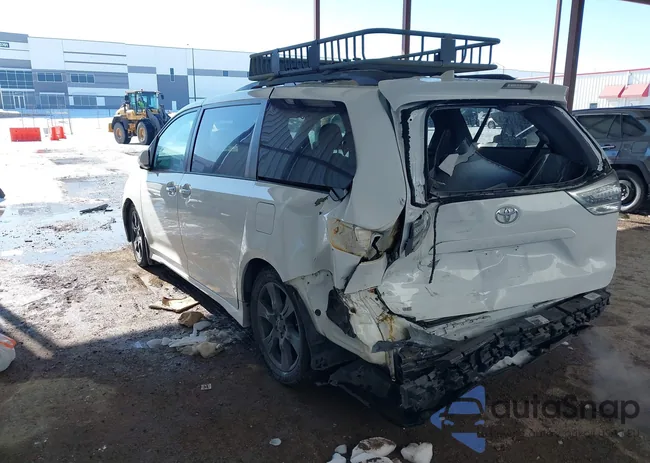 5TDXZ3DC8JS914733: 44240977