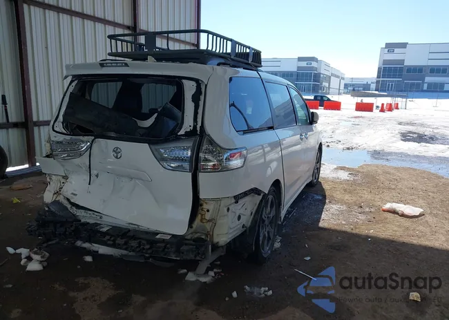 5TDXZ3DC8JS914733: 44240977