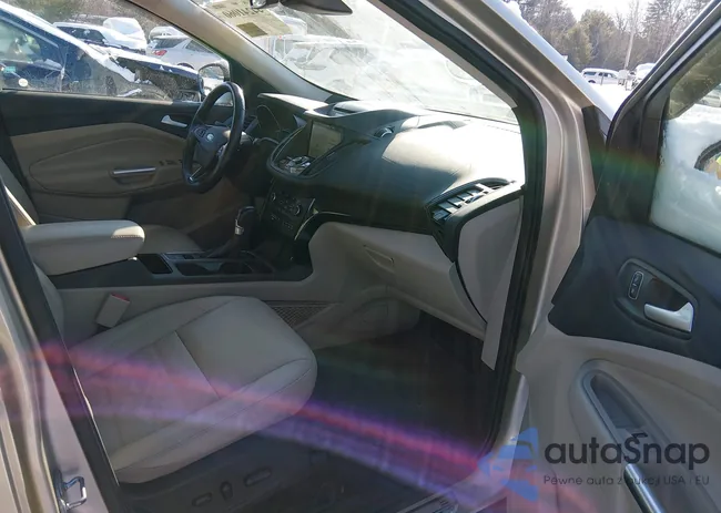 1FMCU9J90HUD23337: 44241060