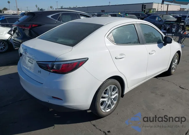 3MYDLBYV0HY170057: 44241127