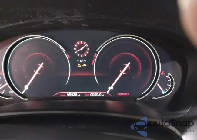 WBAJE7C52JWC56306: 44241153