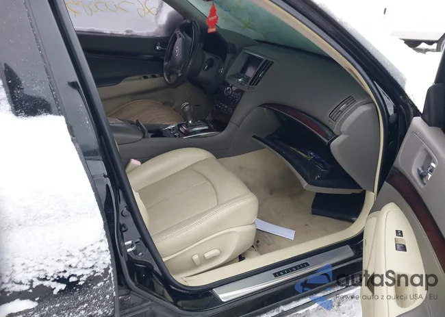 JN1CV6AR4CM972036: 44241234