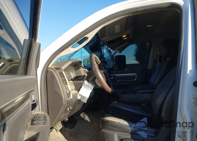 3C63RRHL0GG309132: 44241242