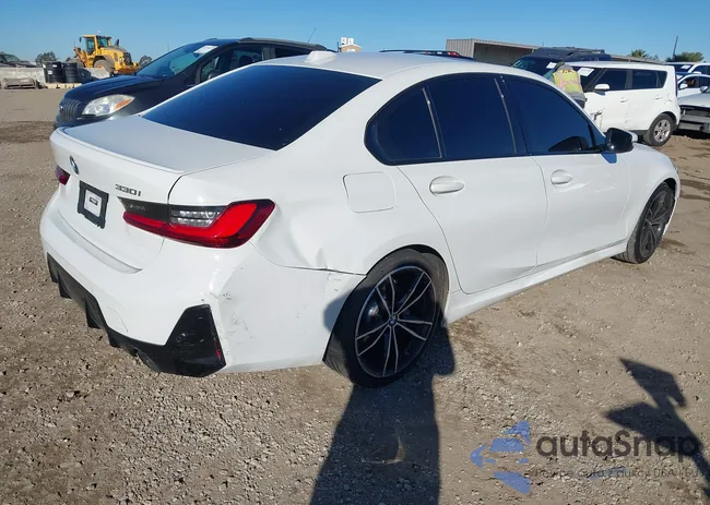 3MW69FF09P8C84543: 44242391