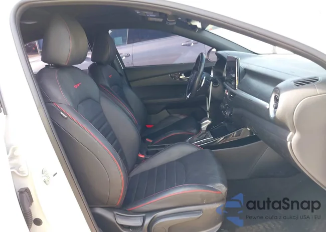 3KPF44AC8PE620711: 44242396