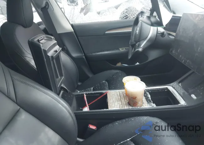 5YJ3E1EC1PF507511: 44242477