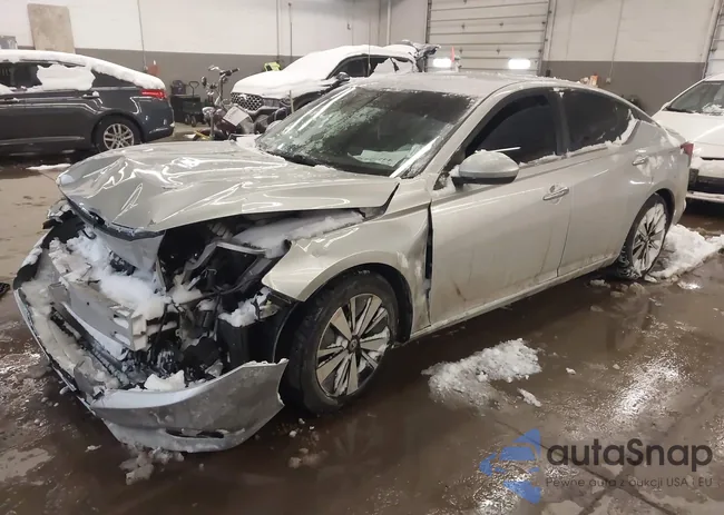 1N4BL4DV1NN355692: 44242526