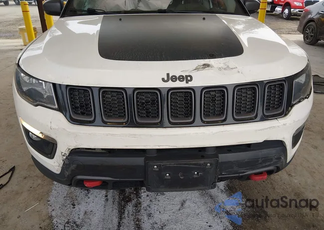 3C4NJDDB0KT713072: 44242529