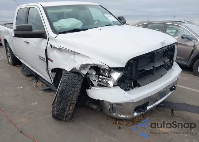 1C6RR7TM1JS226856: 44242537