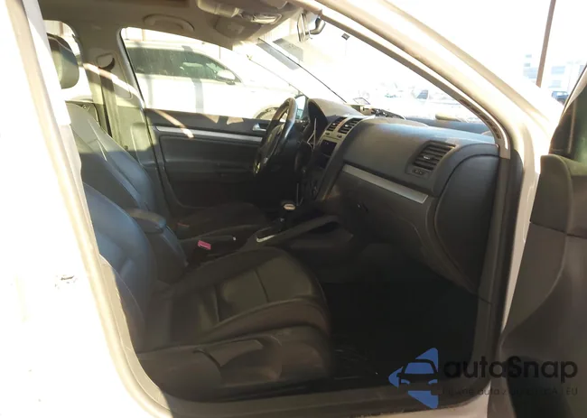 3VWRZ71K89M043143: 44242559