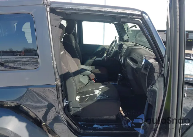 1C4BJWCG6EL195240: 44242561