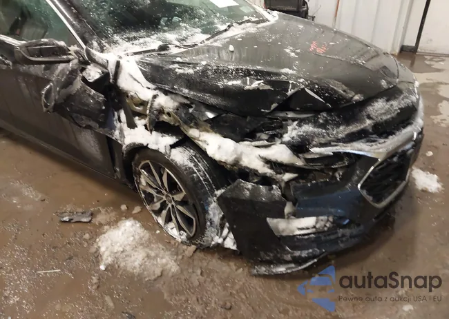 1G1ZG5STXLF084099: 44242571