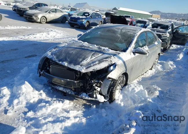 3KPF24AD9NE469227: 44242576