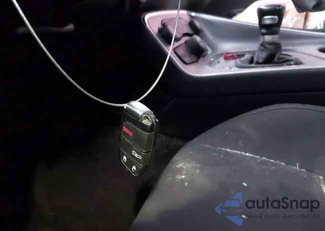 2C3CDZFJ7JH327910: 44242582