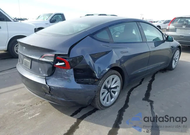 5YJ3E1EA0MF031858: 44242634