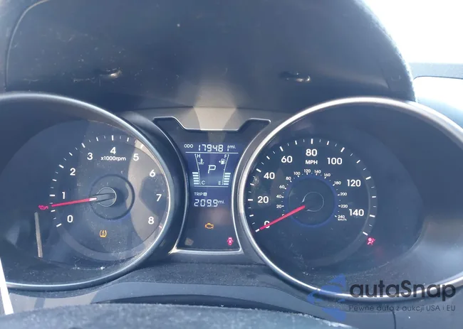 KMHTC6AD5DU137647: 44242808