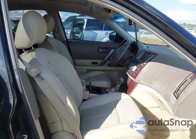 JNRAS08U36X104553: 44241893