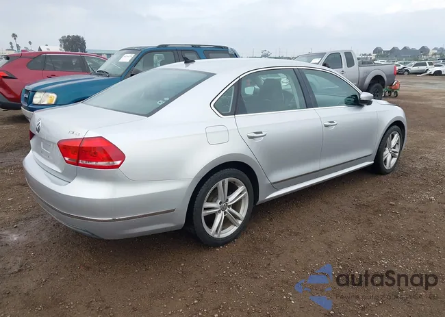 1VWBT7A38FC007185: 44241953