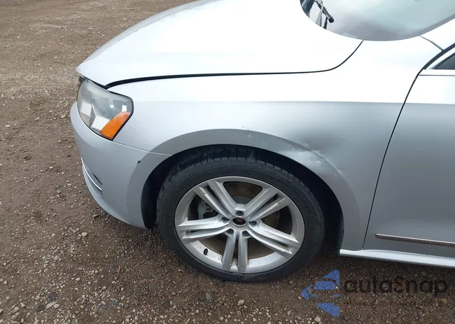 1VWBT7A38FC007185: 44241953