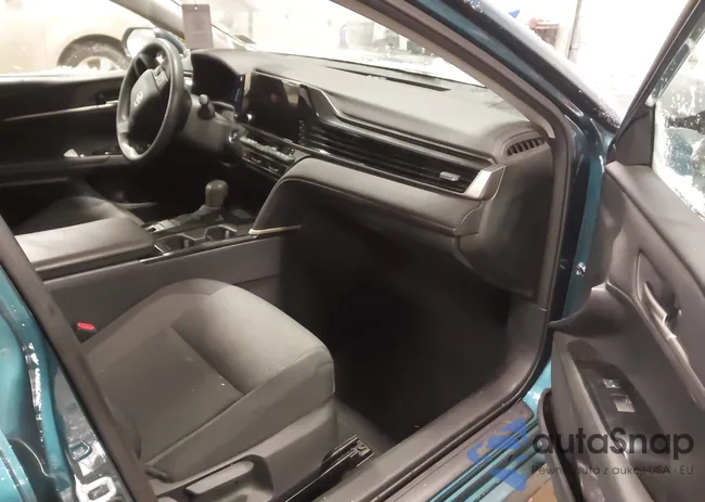 4T1DBADK7SU002073: 44242032