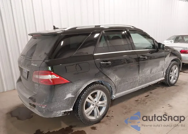 4JGDA5HB2DA121173: 44242173