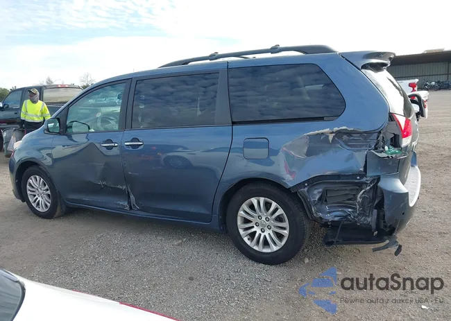 5TDYK3DC0ES409199: 44243272