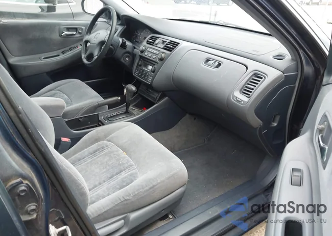 1HGCG5652YA113786: 44243274